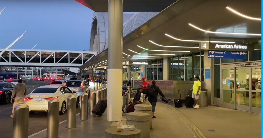 LAX airport Terminal 4